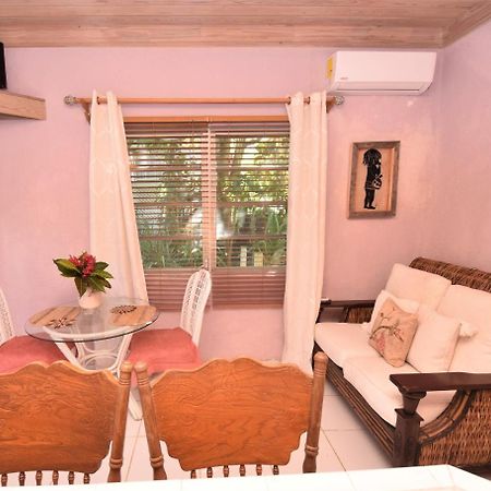 The Sugar Apple Lodging Dunmore Town Ngoại thất bức ảnh