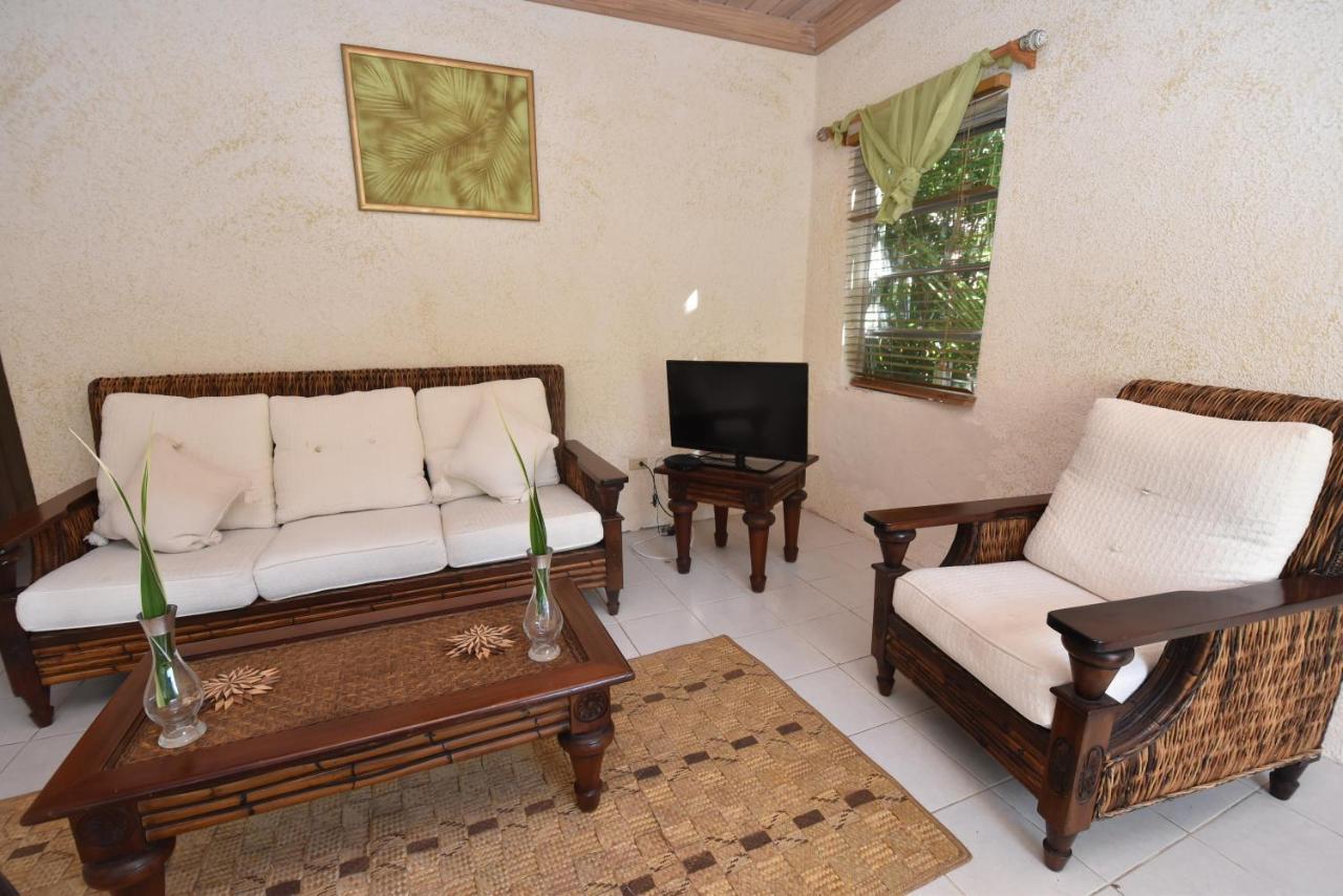 The Sugar Apple Lodging Dunmore Town Ngoại thất bức ảnh